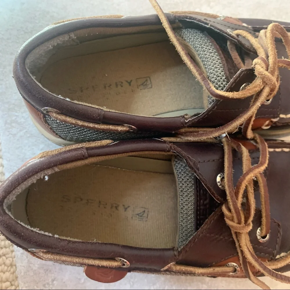 Boys Sperry’s Brown Leather Boat Shoe- 2.5